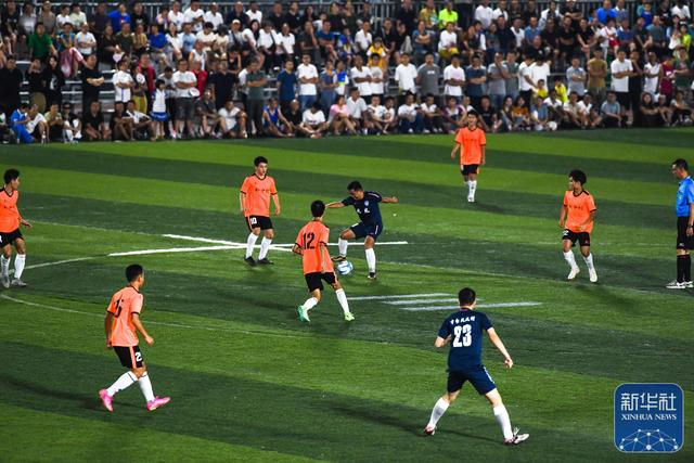 APP下载-足球比赛中的精彩瞬间引发观众热情讨论的简单介绍